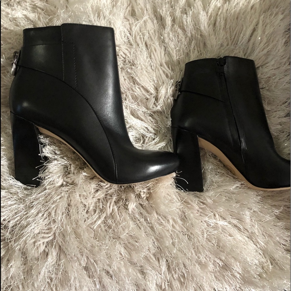 Michael kors bootie